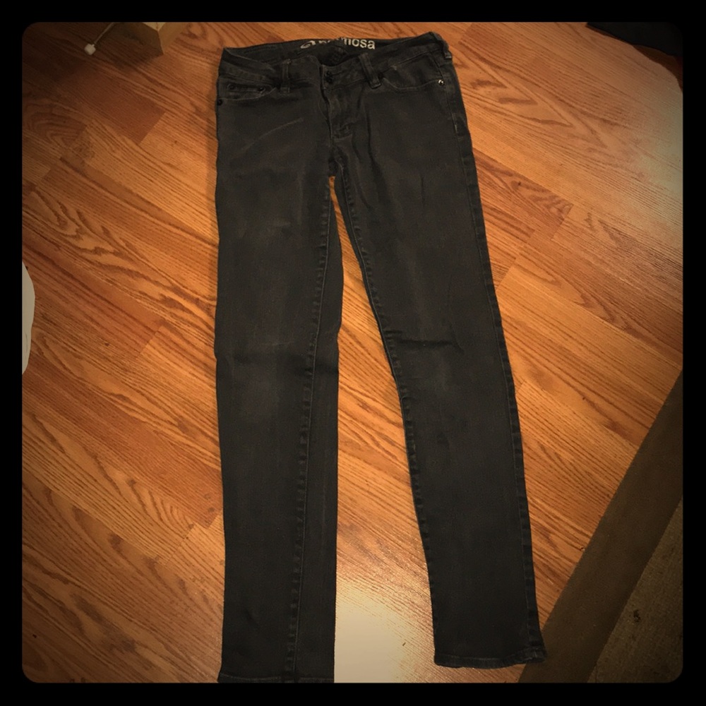 •💙Black Short Pants! Skinny Fit, Size 3!💙•